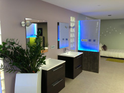 Création de salle de bain avec travaux d'installation et d'agencement des chauffages  